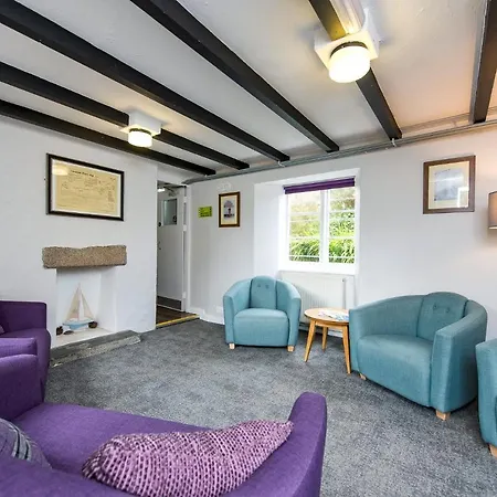 Hostel Yha Boswinger